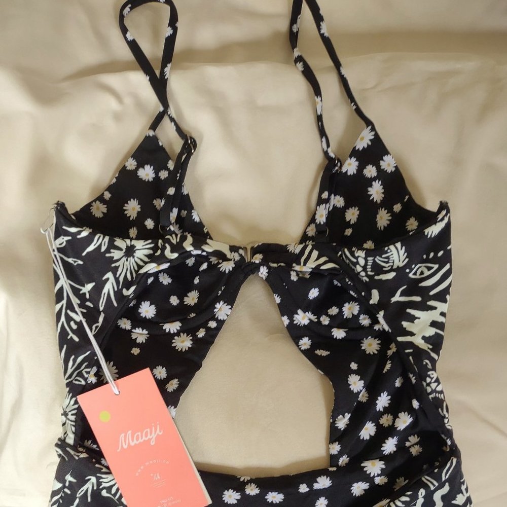 Maaji. Cut out. One piece. Without Soft Cups. Reversable